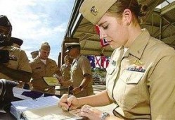 美国女兵爆料视频大全集,战地生活与内心挣扎全景记录