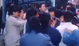 线人爆料的新闻,揭秘惊天新闻背后的惊人内幕